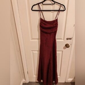 Elegant Burgundy Evening Dress